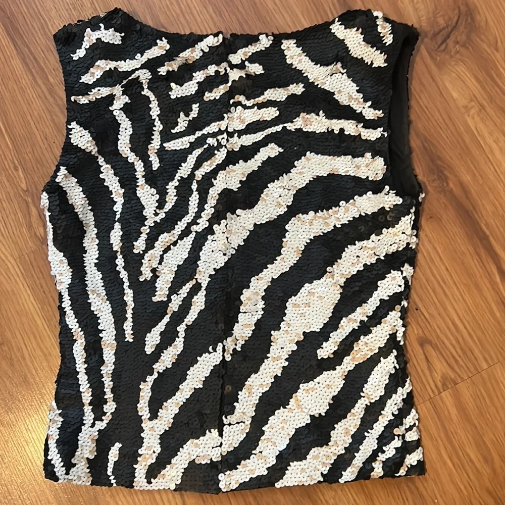 Black and ivory white zebra animal print sequins stretch tank top shell. Large - Picture 3 of 5